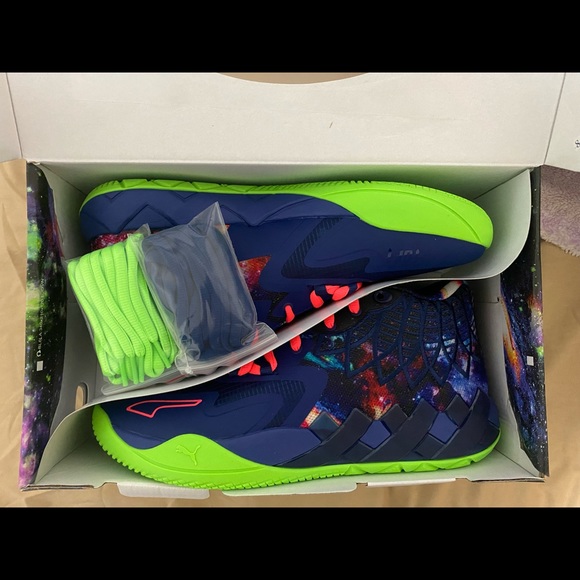 MB.01 Galaxy - Picture 1 of 2